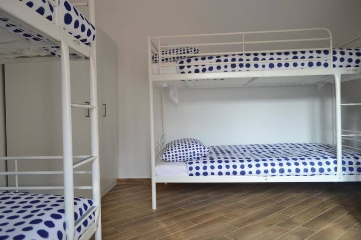 Shared Dormitory, Mixed Dorm | Desk, WiFi (free), bed sheets