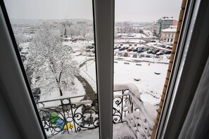 Appartement, balcon, vue sur la ville | Vue de la chambre