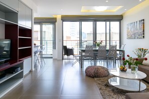 Living area - Comfort 3BR & Balcony by FeelHome (Tel Aviv)
