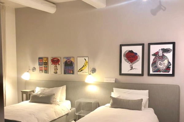 Literie de qualité supérieure, couette en duvet d'oie, bureau