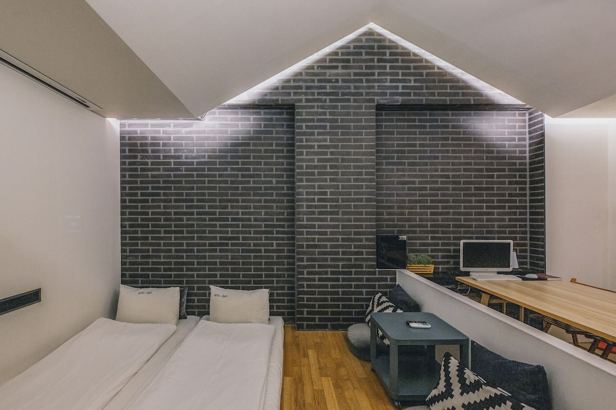 Suite (Studio Party Room/No Breakfast on Mon) | 1 slaapkamer, individueel gedecoreerd, individueel gemeubileerd