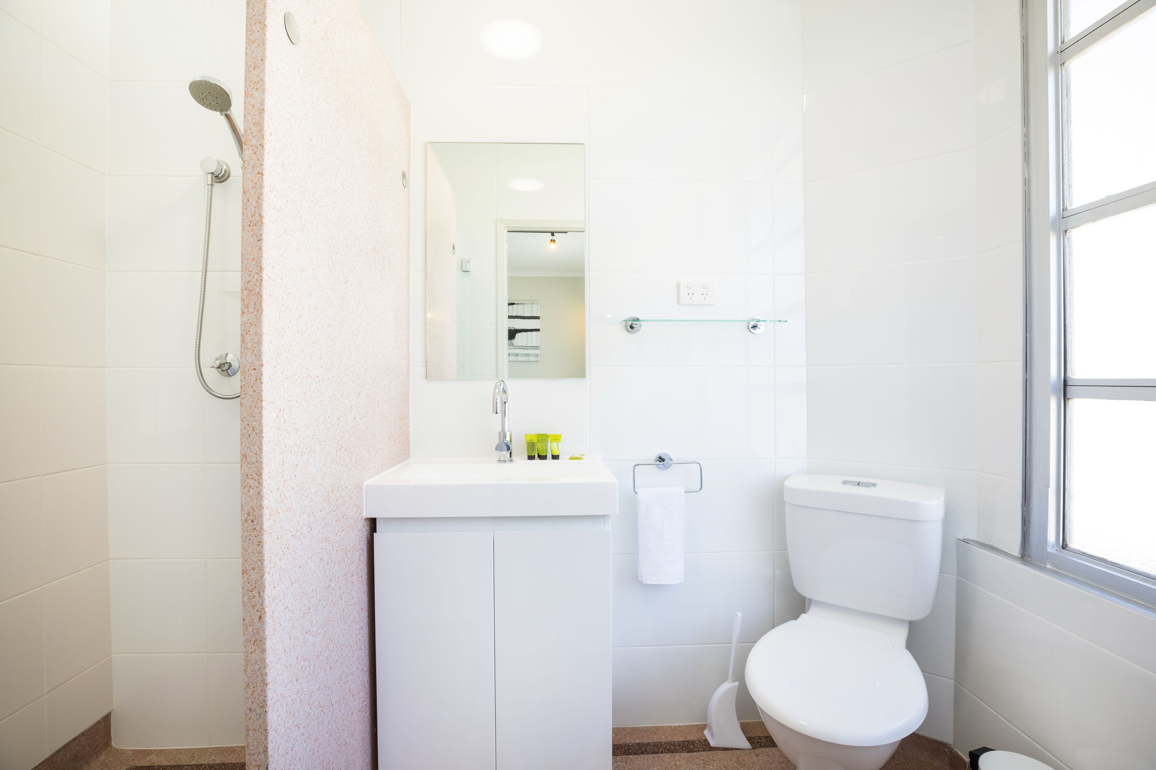 studio queen | bathroom | shower, free toiletries, hair dryer, towels