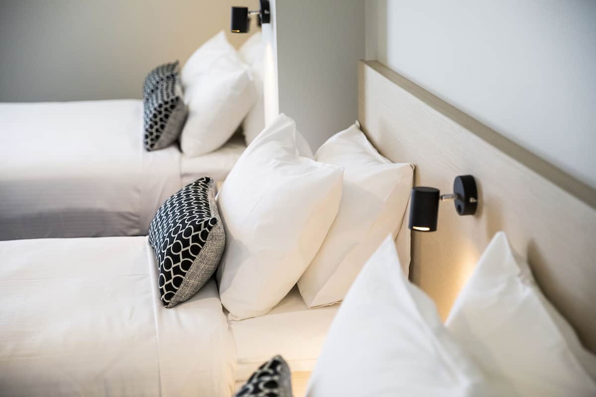 studio family  | desk, iron/ironing board, free wifi, bed sheets