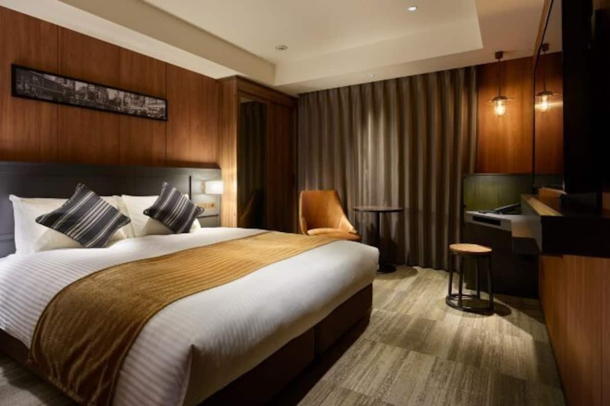 In-room safe, individually decorated, individually furnished