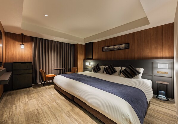 Superior , 1 bed WideKing, Non Smoking | In-room safe, individually decorated, individually furnished - Mitsui Garden Hotel Otemachi Tokyo (Tokyo)