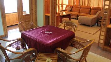 Design Suite with View | Desk, blackout drapes, free WiFi