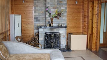 Design Suite with View | Desk, blackout drapes, free WiFi