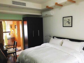 Suite de diseño | Escritorio, cortinas opacas, wifi gratis