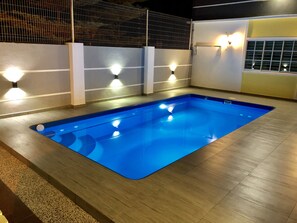 Outdoor pool - H & H Guesthouse 1 (Malacca City)