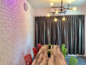 Dining - H & H Guesthouse 1 (Malacca City)