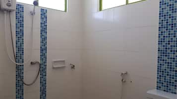 Shower, towels