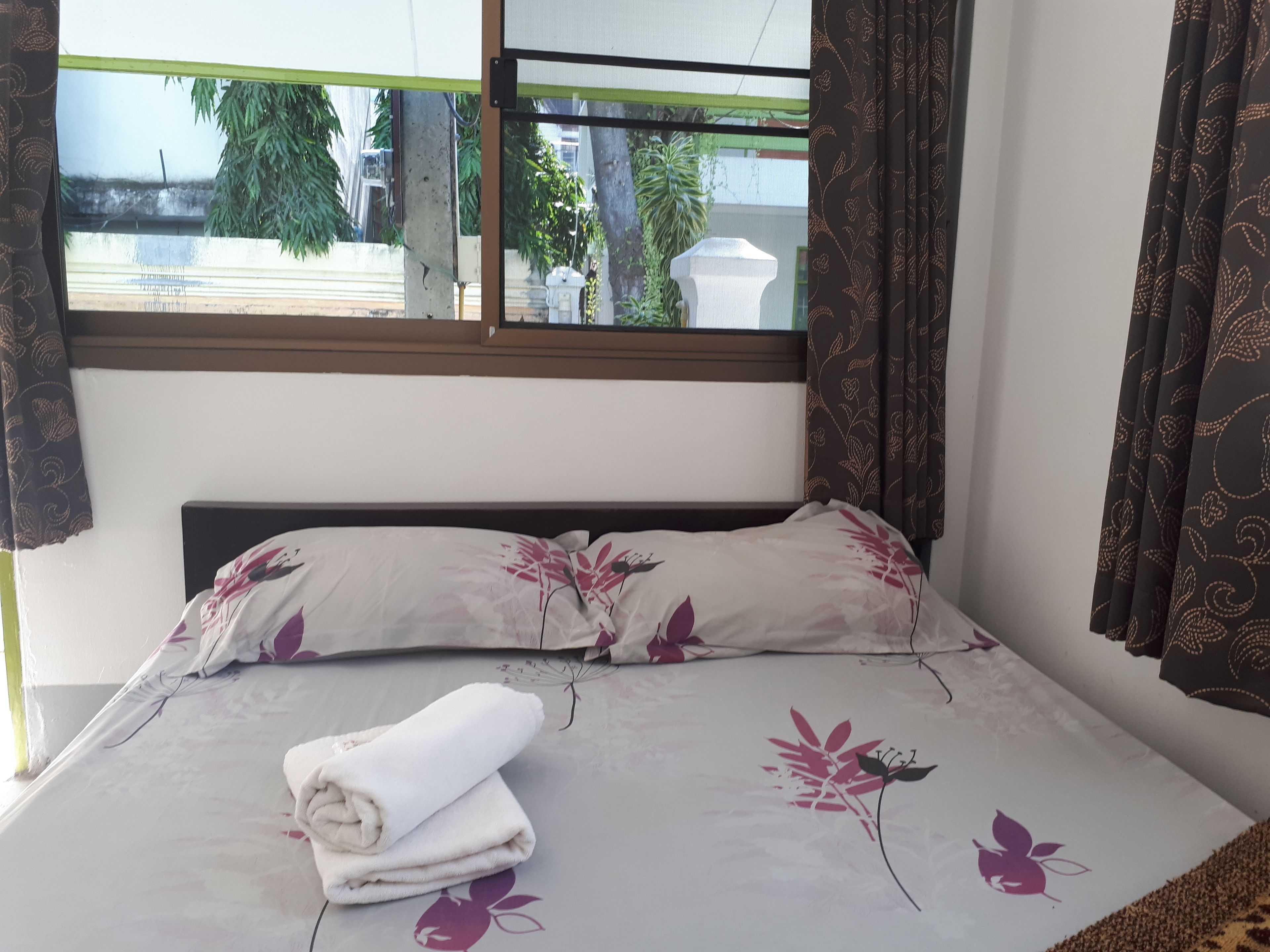 Standard Double Room | Free WiFi