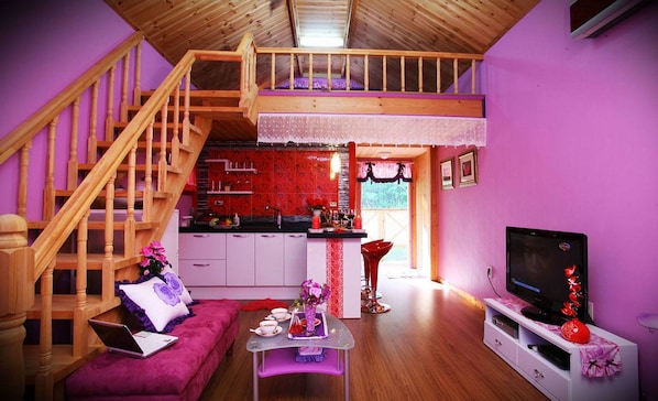 Duplex (B: Sarubia) | Gratis wi-fi
