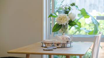 Apartment, 2 Bedrooms | 2 bedrooms, desk, iron/ironing board, free WiFi