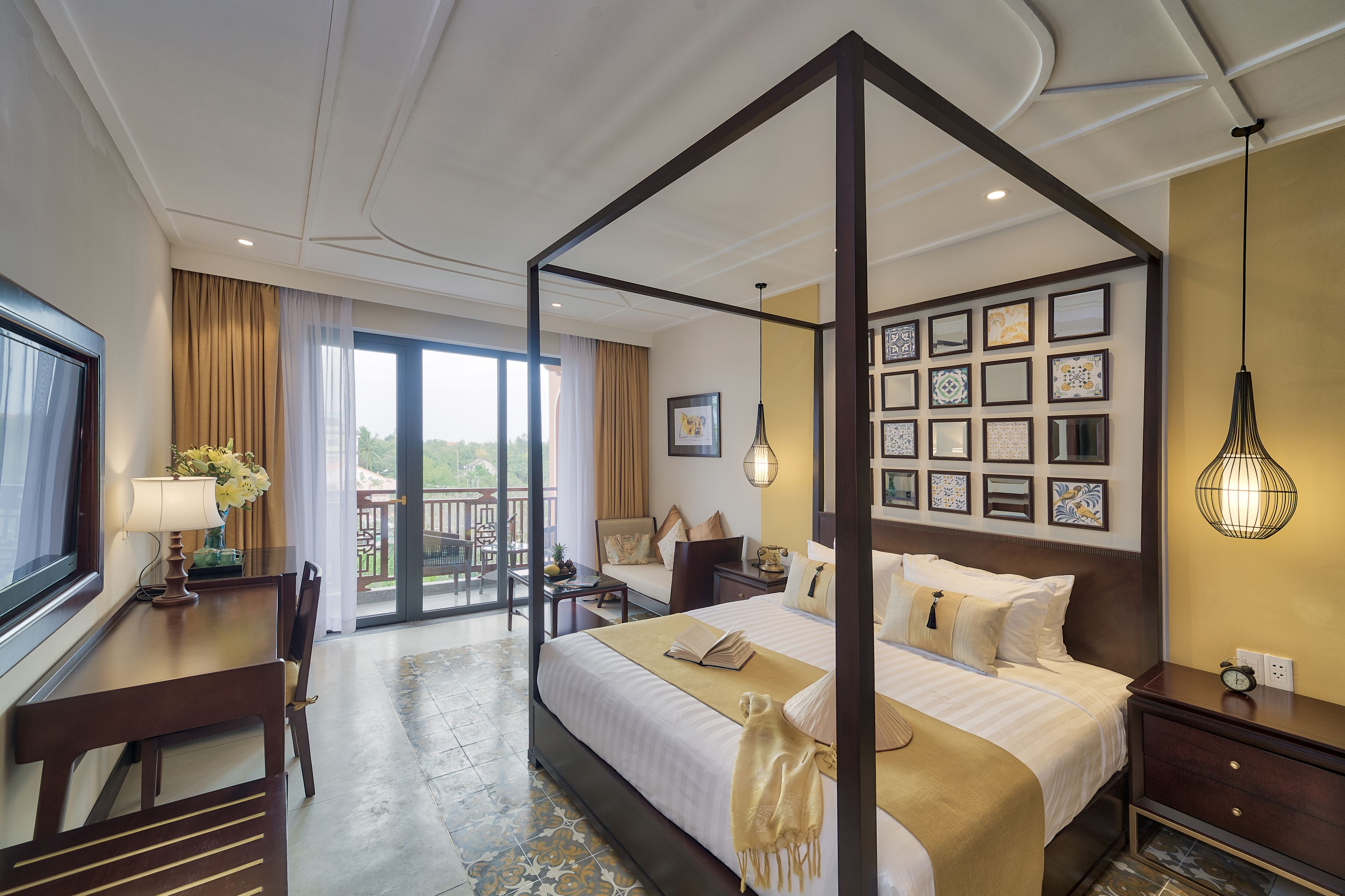 1 dormitorio, minibar, caja fuerte y escritorio