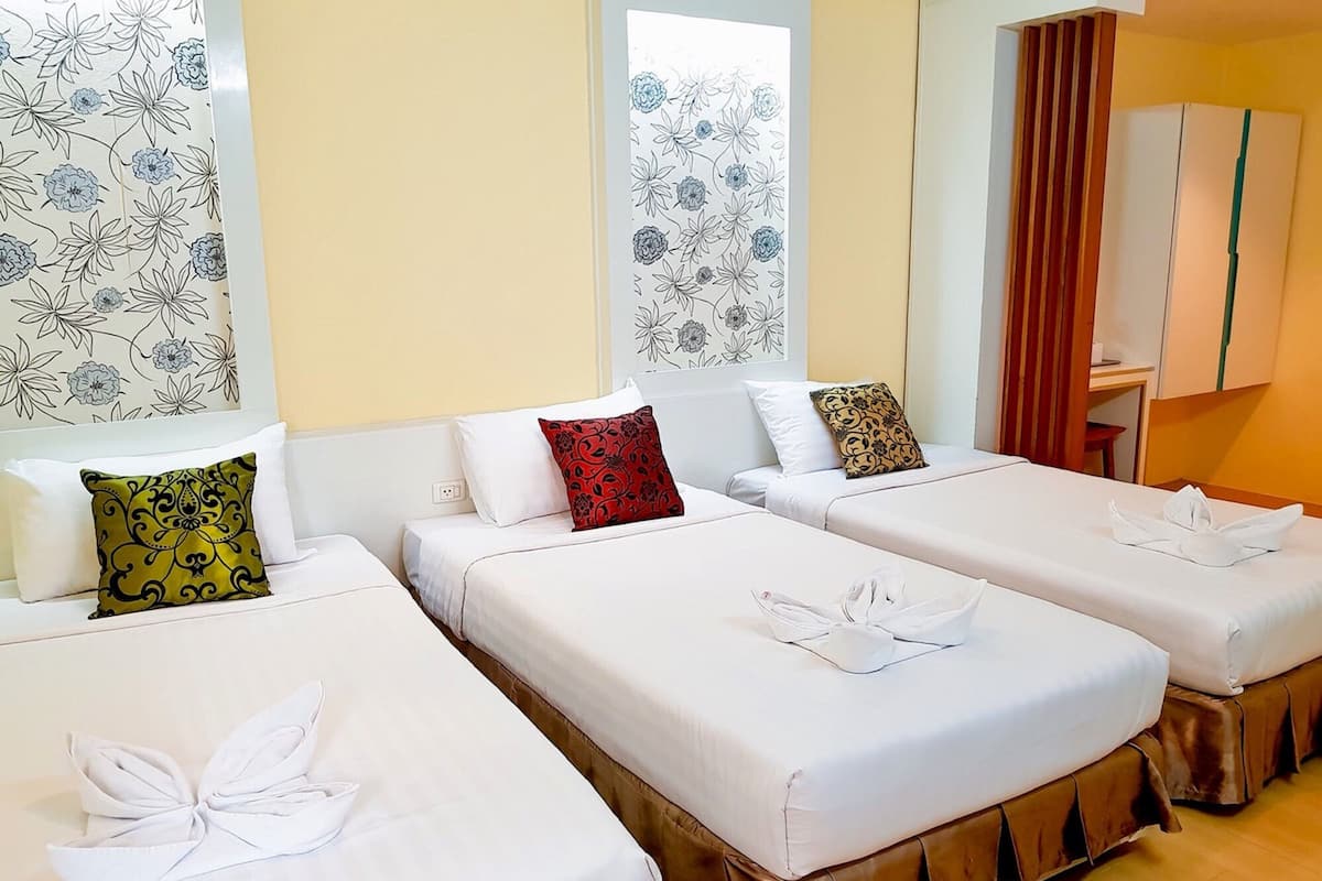 Deluxe Triple Room