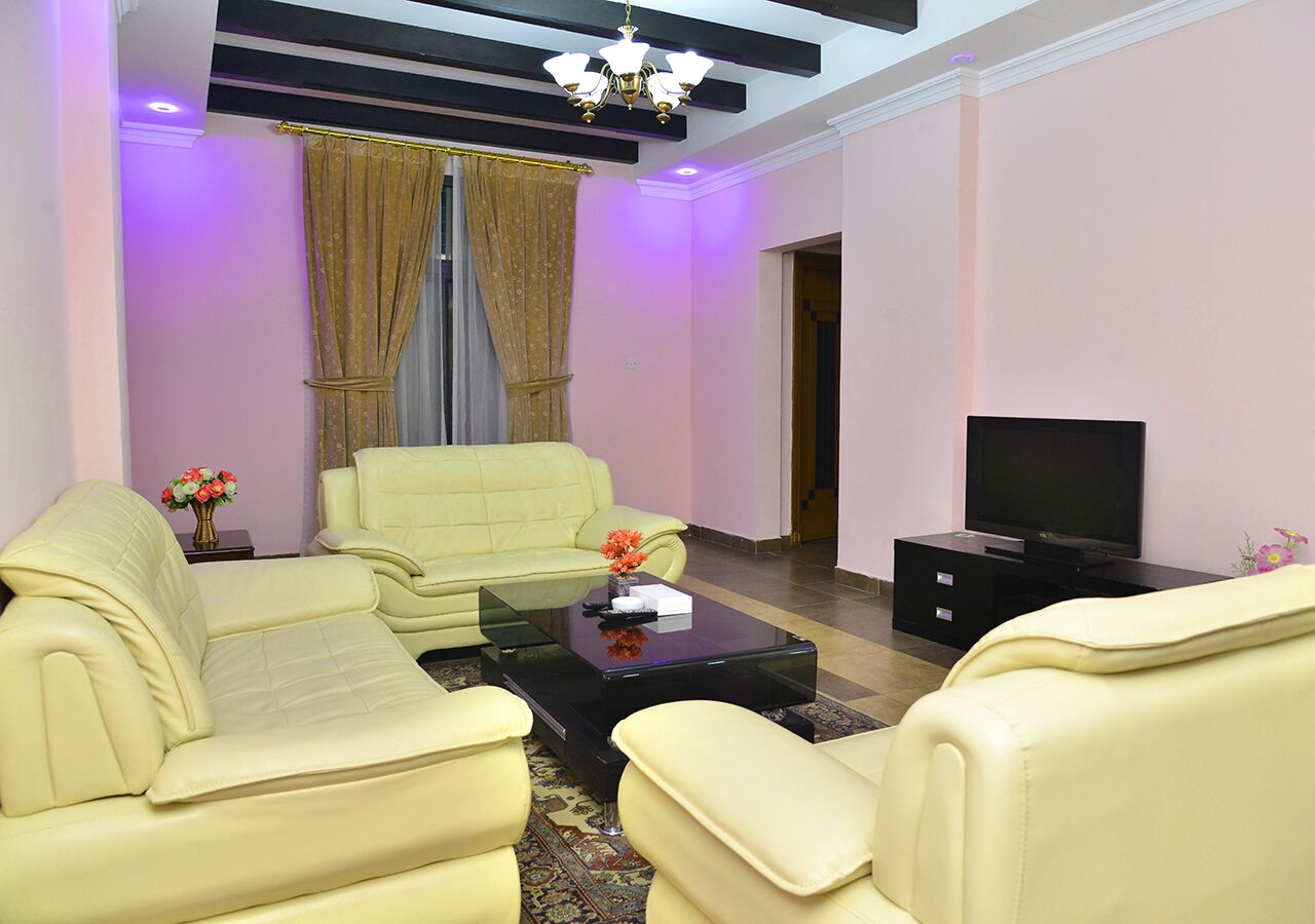 Suite, 2 Bedrooms | Living area | Flat-screen TV