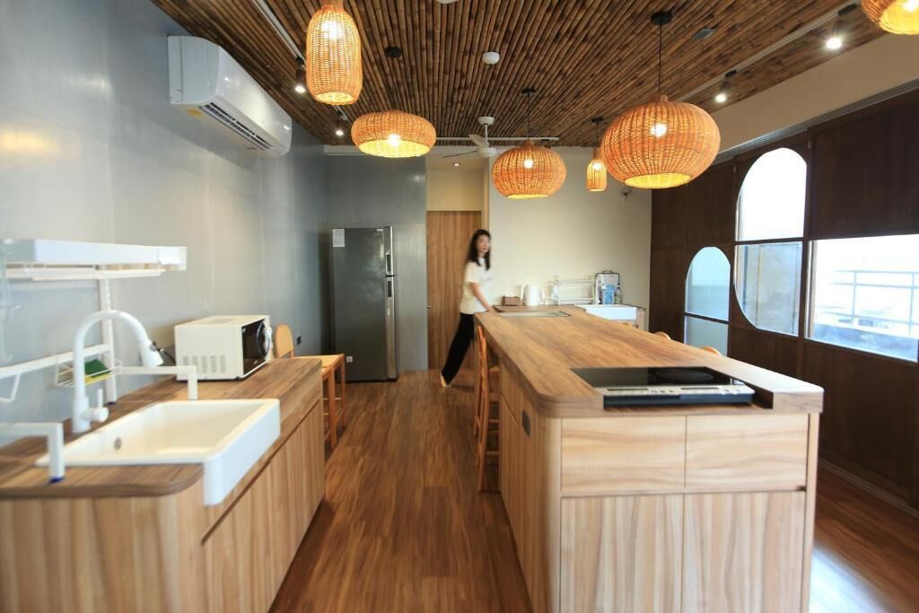 冰箱、微波爐、鍋具/餐盤/廚房用品