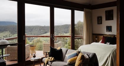 Kangaroo Ridge Retreat