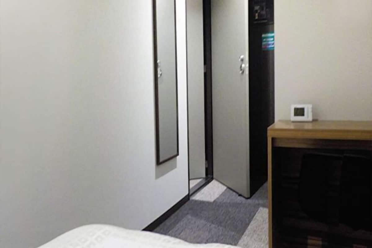 Down comforters, desk, iron/ironing board, free WiFi