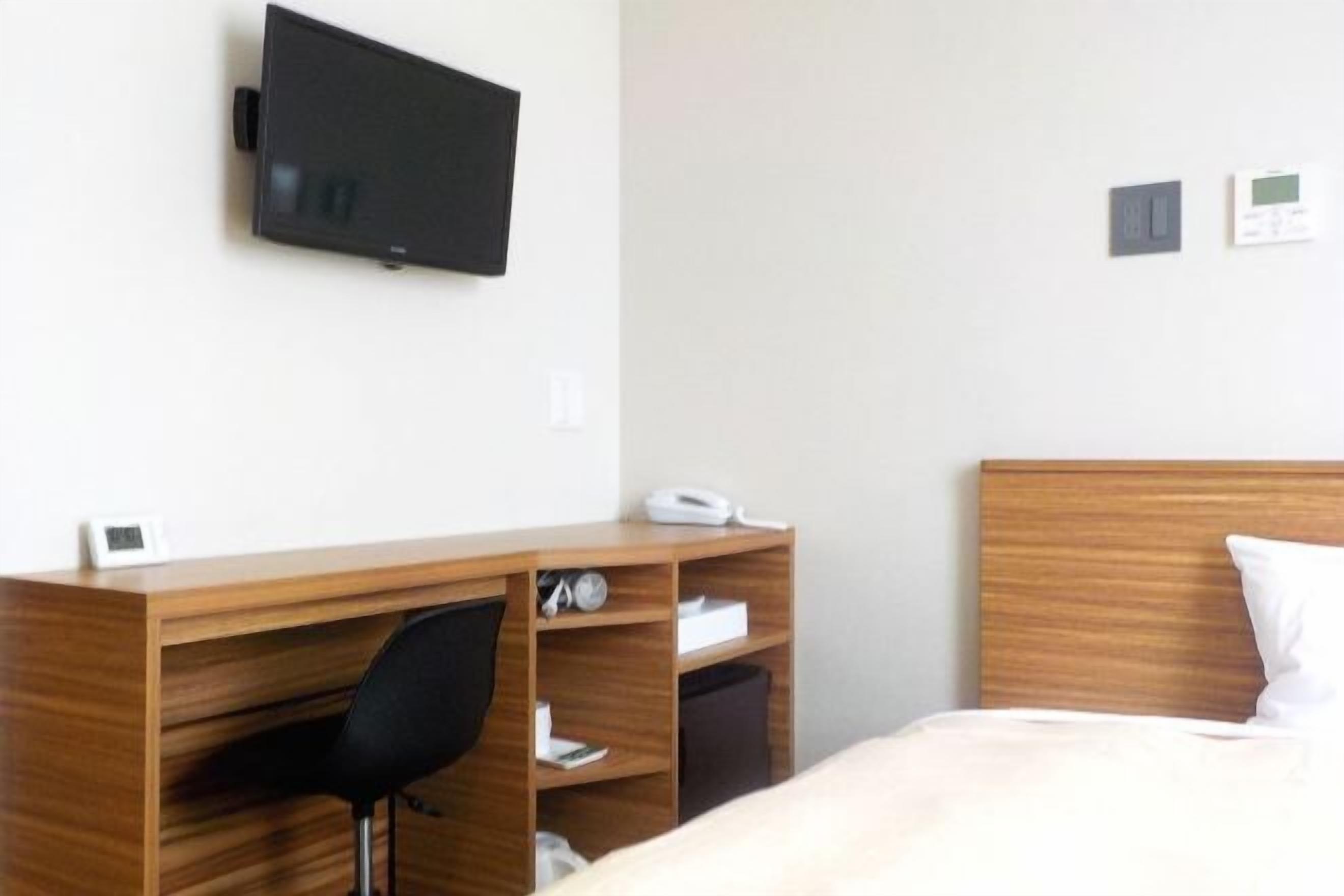 羽毛の掛け布団、デスク、アイロン / アイロン台、WiFi (無料)