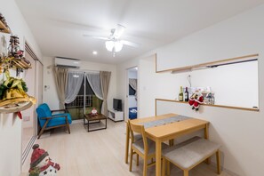 Superior Apartment | 1 bedroom, desk, soundproofing, free WiFi - Snow ball Condominium (Kin)