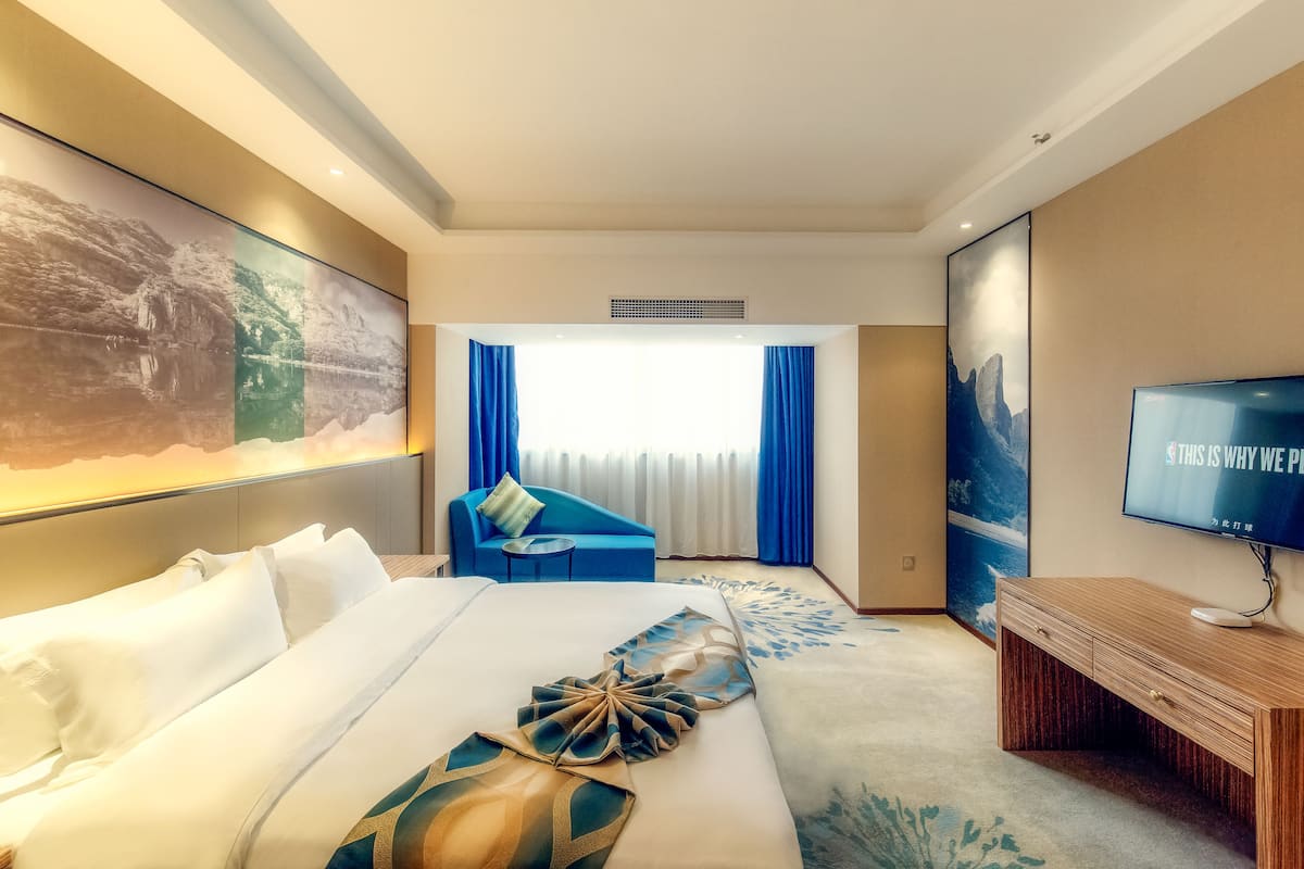 ห้องดีลักซ์สวีท | โต๊ะทำงาน, ผ้าม่านกันแสง, Wi-Fi ฟรี
