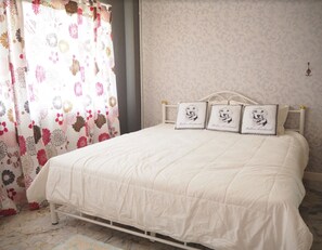 2-Bedroom House | 2 chambres, accès au Wi-Fi (inclus)