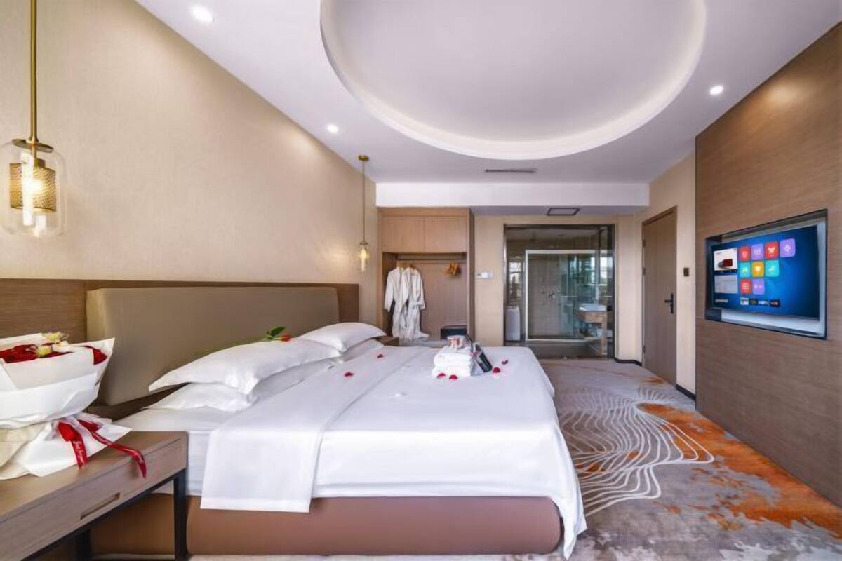 In-room safe, desk, blackout drapes, iron/ironing board