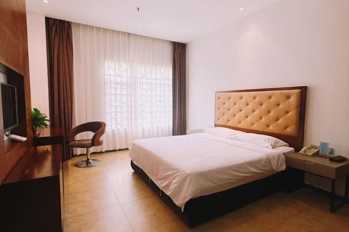 In-room safe, desk, blackout curtains, iron/ironing board