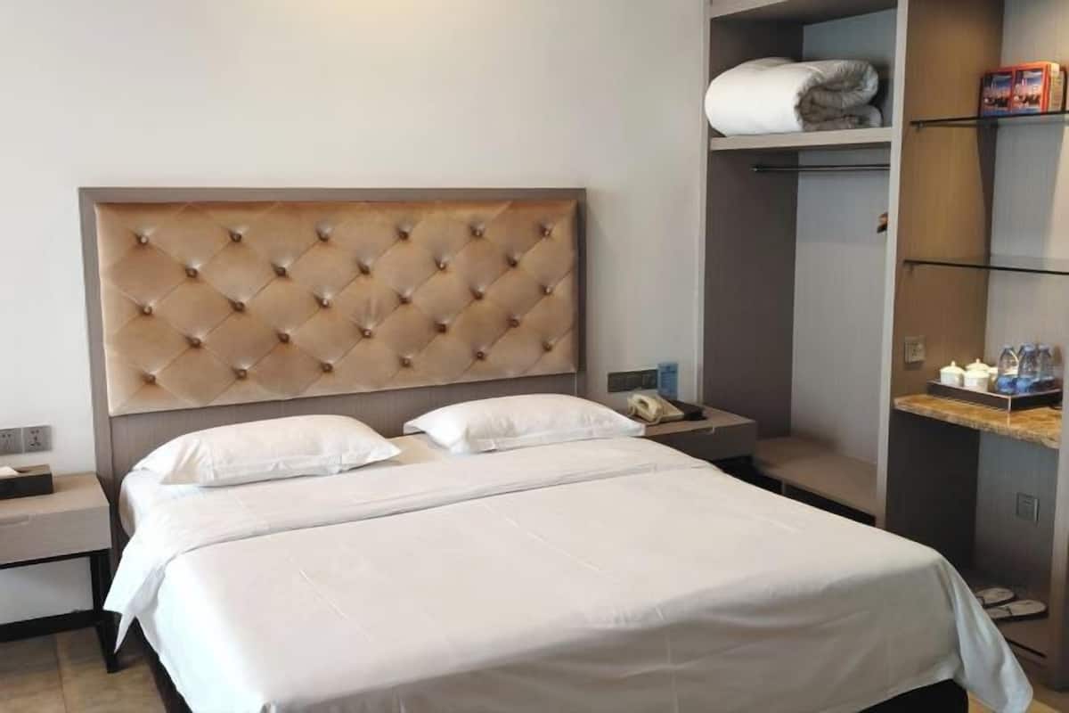 In-room safe, desk, blackout drapes, iron/ironing board