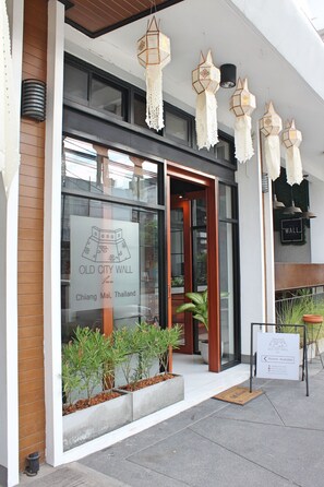 Hot stone massages, Thai massages - The Old City Wall Inn (Chiang Mai)