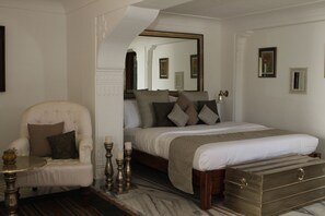Heritage Room | Desk, rollaway beds, free WiFi - Talabgaon Castle (Lalsot)