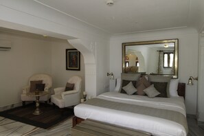 Kahden hengen premium-huone | Työpöytä, lisävuoteet, ilmainen Wi-Fi