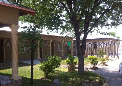 Gomwe Guest Inn
