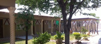 Gomwe Guest Inn