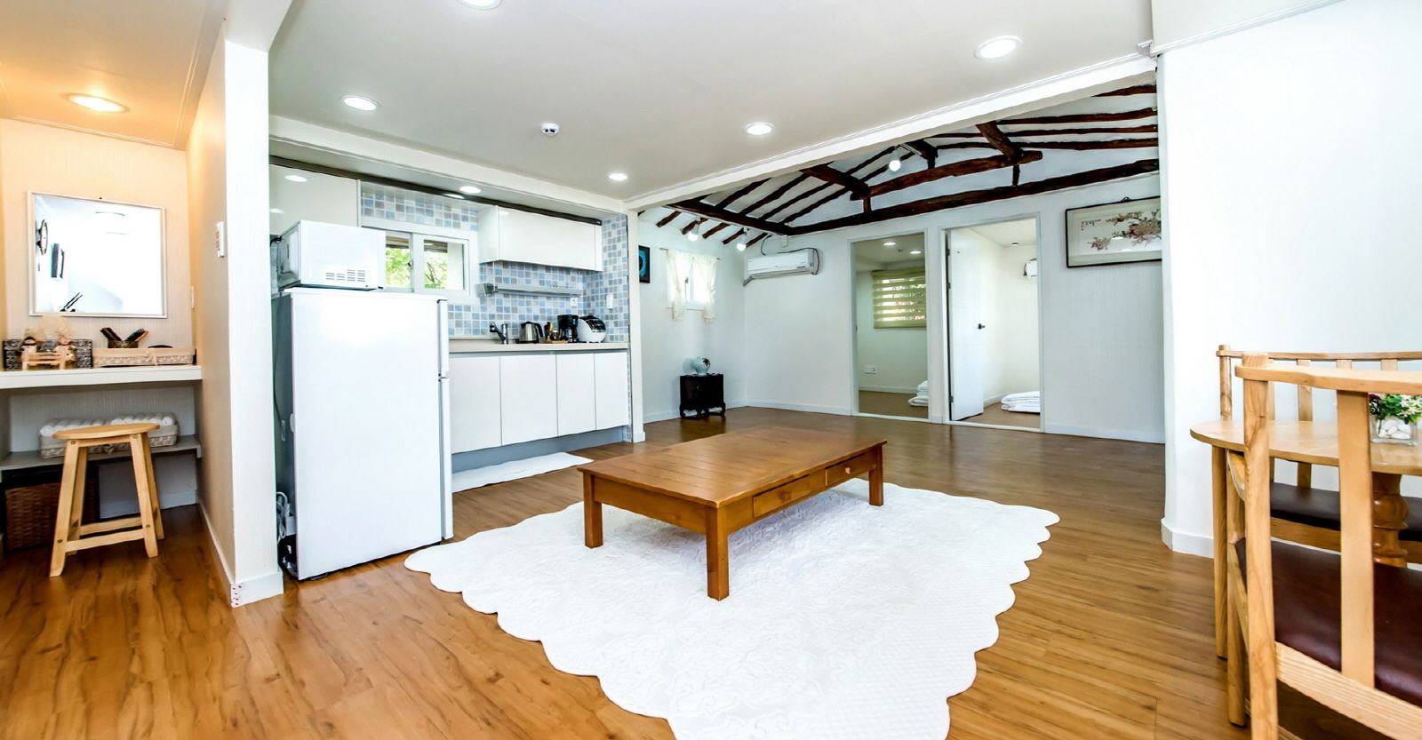 Casa básica (B) | Opções para refeição no quarto