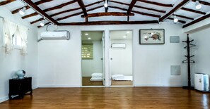 Basic House (B) | Living area | 50-inch flat-screen TV with cable channels, TV