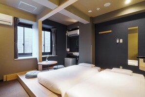 Chambre avec lits jumeaux, 2 lits une place, non-fumeurs, salle de bains privée | Décoration personnalisée, Wi-Fi gratuit, draps fournis