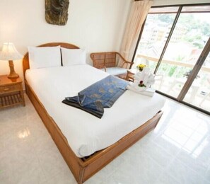 Deluxe Double Room | Minibar, in-room safe, desk, rollaway beds - Palmview Resort (Patong)