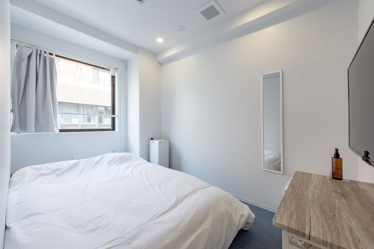 In-room safe, free WiFi