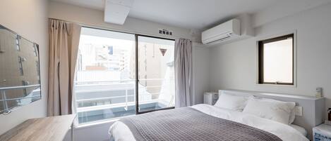 Deluxe Double Room, 1 Double Bed, Shared Bathroom | In-room safe, free WiFi