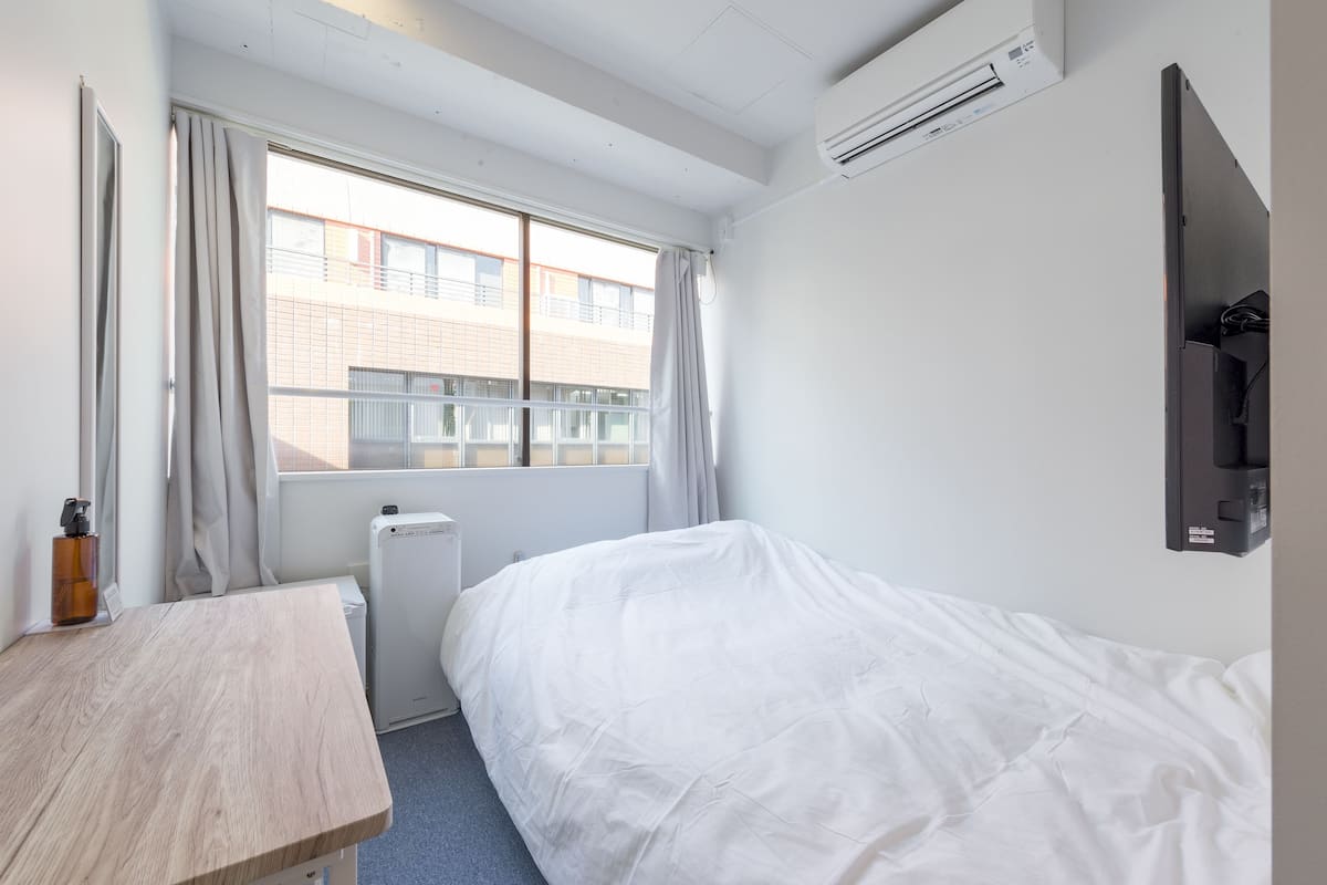 In-room safe, free WiFi