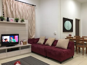 Hus, 4 soverom | Oppholdsområde | LCD-TV