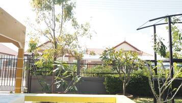 2-Bedroom Villa | Terraza o patio