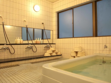Public bath. Hotel ab Shiga