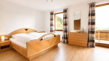 Superior Apartment, 2 Bedrooms, Mountain View, Mountainside | 1 bedroom, soundproofing, free WiFi, bed sheets