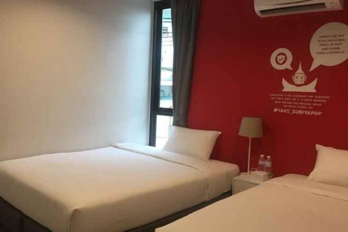 Soundproofing, WiFi (free), bed sheets