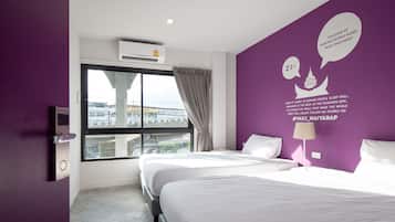 Private Room (Twin bed) With Shared Bathroom For 2 Persons | 隔音、免費 Wi-Fi、床單