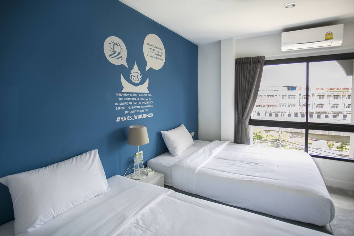 Private Room (Twin bed) With Shared Bathroom For 2 Persons   | Soundproofing, WiFi (free), bed sheets